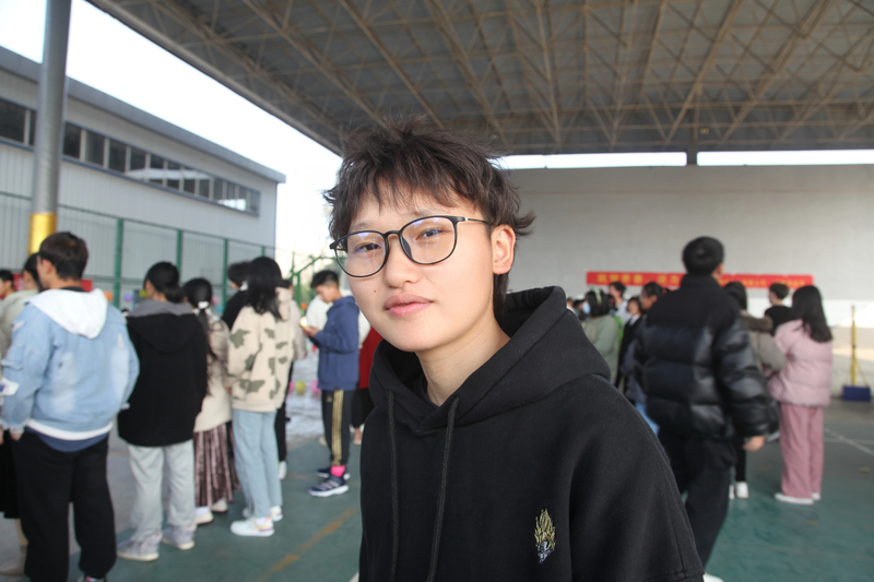 姜一帆19级体育部部长.jpg